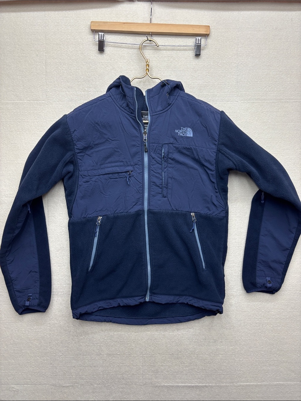 The North Face | small Navy Blue Hooded Fleece Jacket